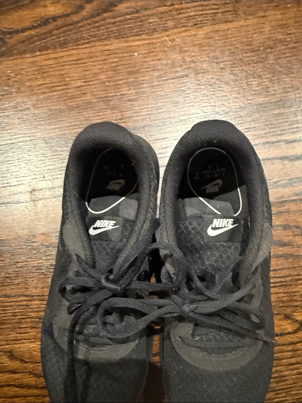 Nike Tanjun Black Women's Running Shoes 7 - Picture 3 of 6